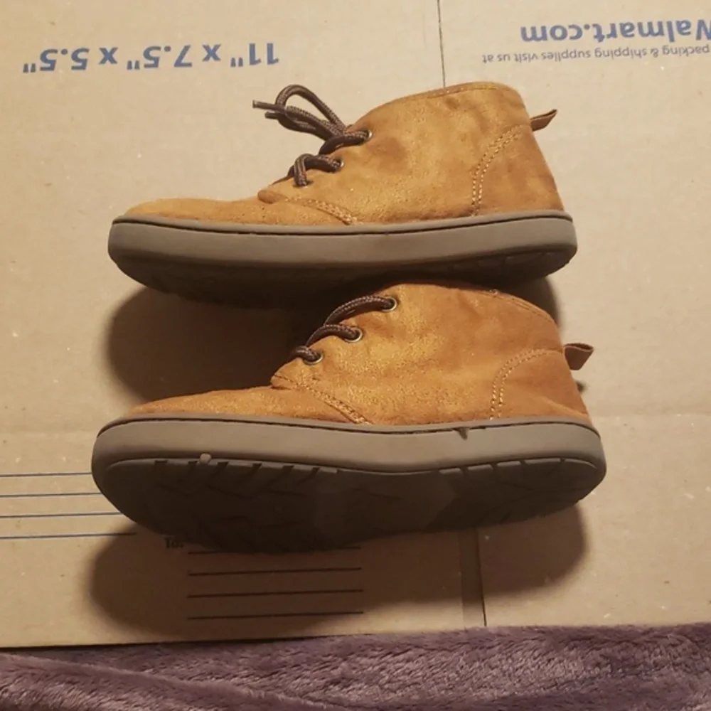 Toddler‎ shoes size 12